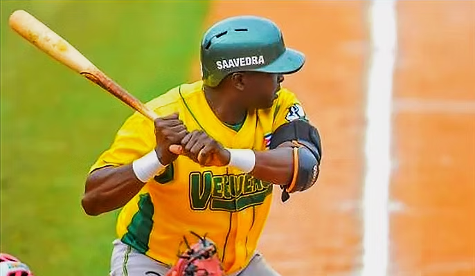 William Saavedra remolcó seis en la paliza de Pinar del Río a Camagüey. (Foto por Abel Rojas)