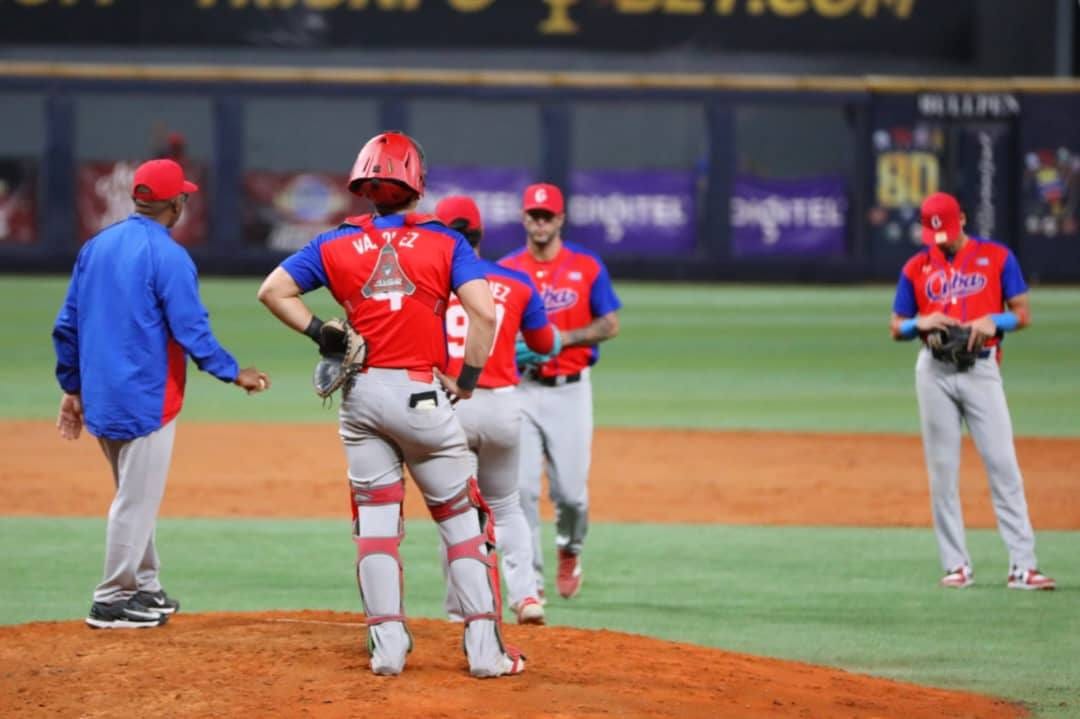 Una de las escenas más repetidas en esta Serie de las Américas por el elenco cubano. (Foto: Boris L. Cabrera)