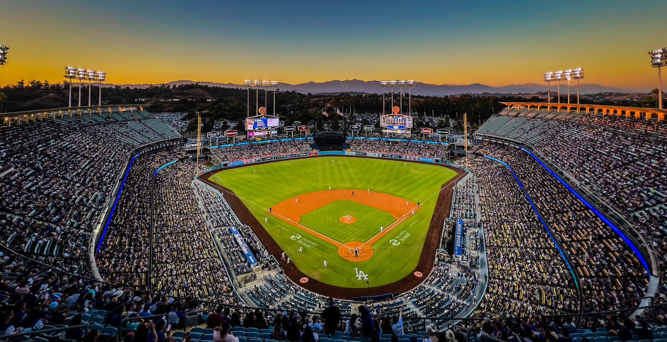 Vista panorámica del Dodger Stadium en Los Ángeles, donde se jugará el Juego 3 de la Serie Mundial 2025 este lunes en la noche. (Foto: MLB)