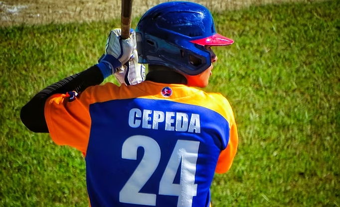 Frederich Cepeda Jr., de 17 años, protagonizó su primer hit walk-off este jueves ante Holguín. (Foto: Alienpro)
