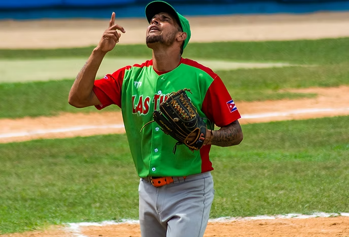 Keniel Ferráz ha sido el relevista más consistente de Las Tunas en esta 64 Serie. (Foto: Periódico Las Tunas.)
