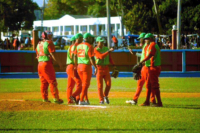 Las Tunas venció en el Juego 4 y puso la serie 3-1 ante Artemisa. (Foto: Ángel Luis Batista)
